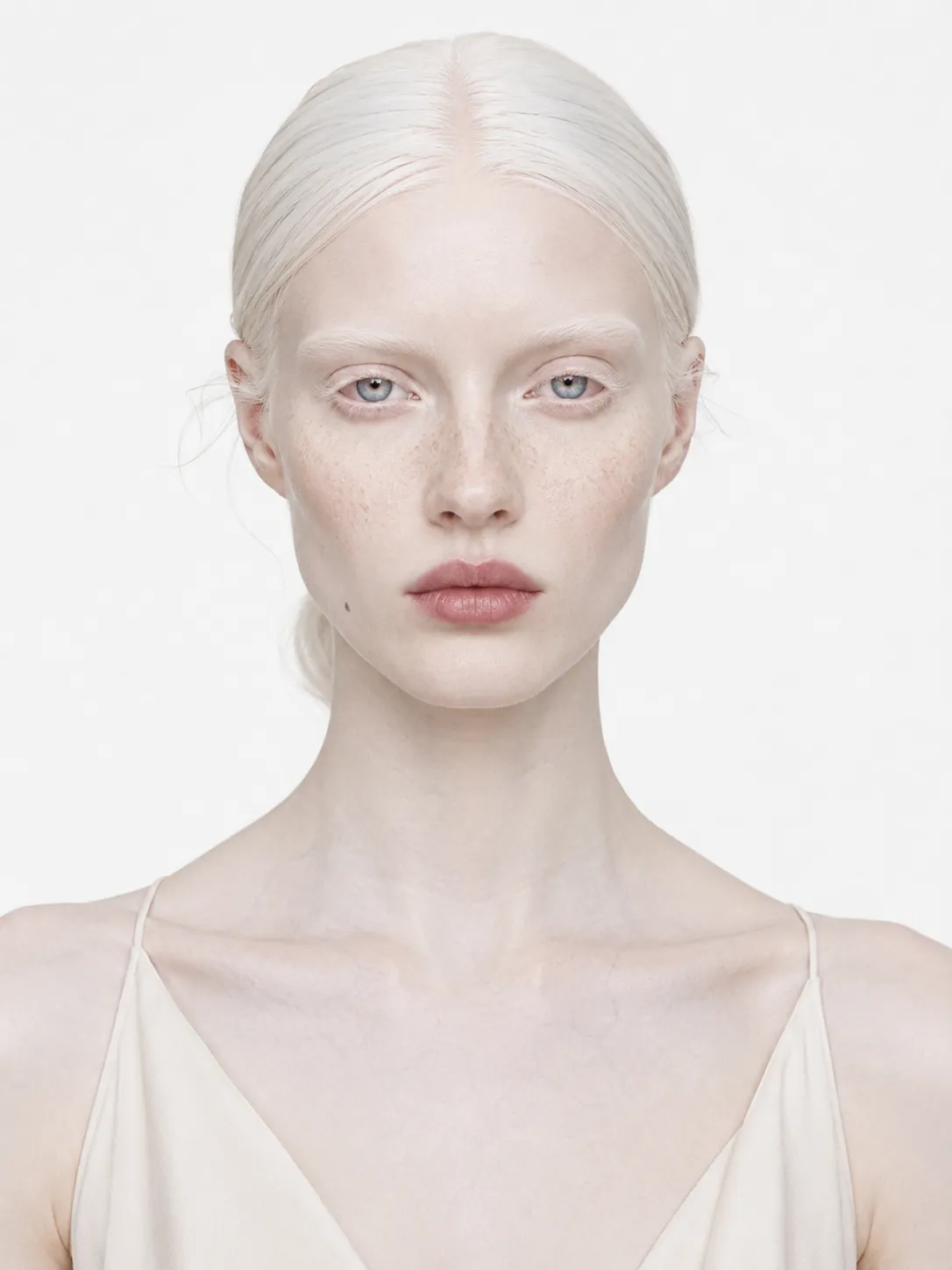 Milena Lindqvist, editorial frame