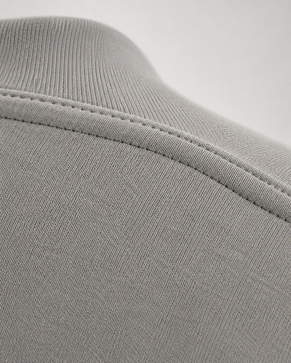 Dust seam detail